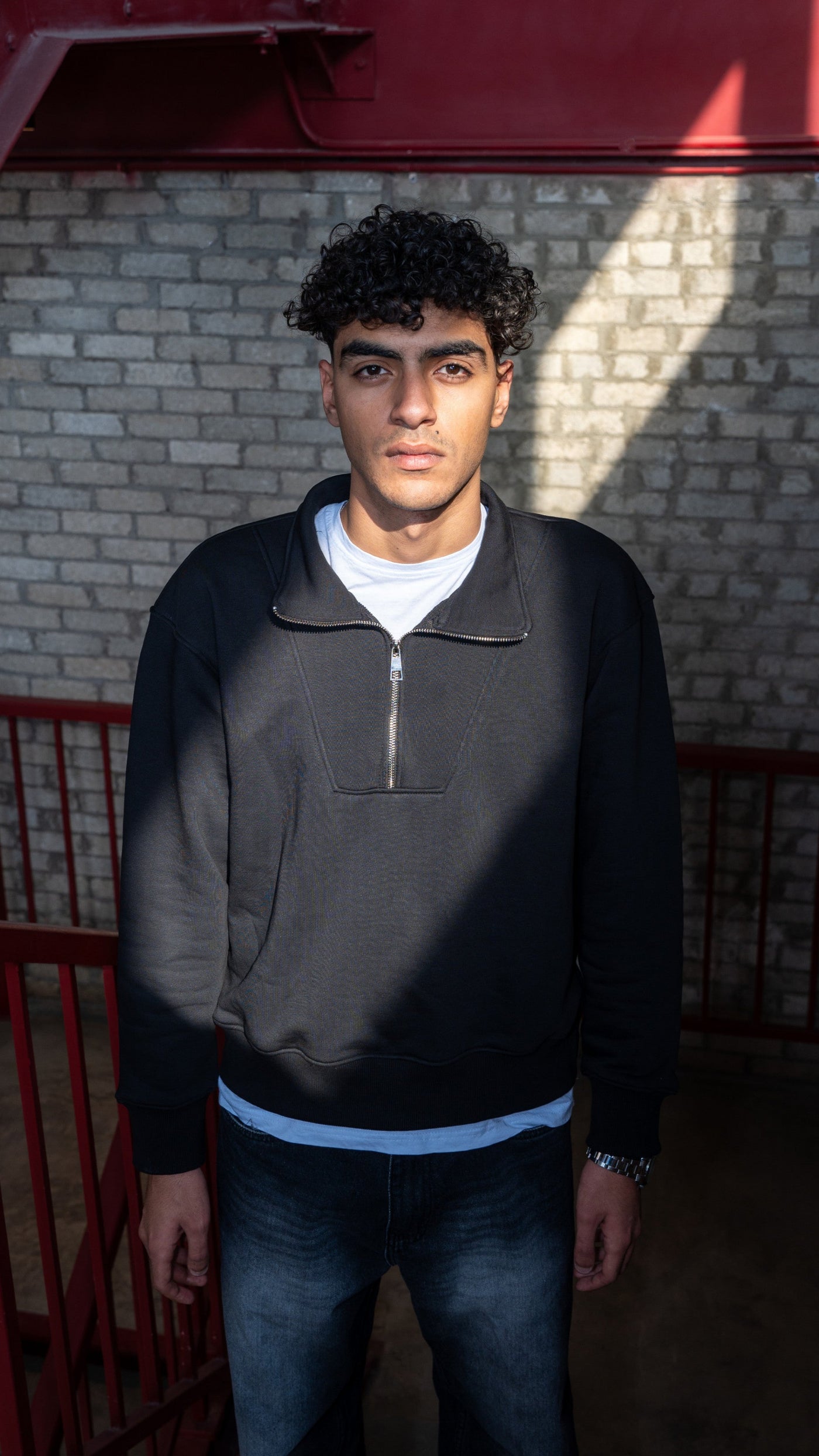 BLACK ZIP-UP HIGH NECK SWEATSHIRT